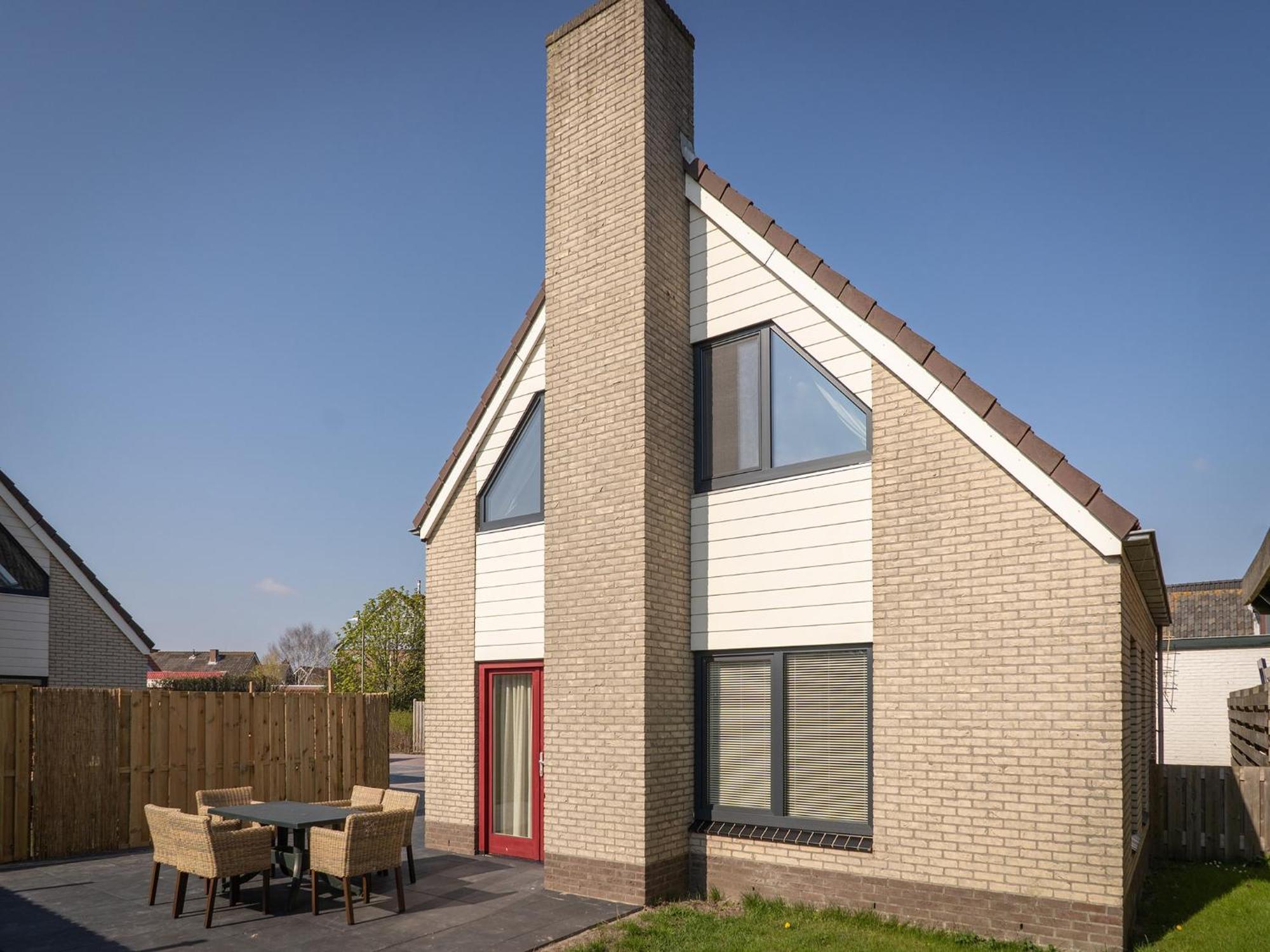 Spacious Bungalow In The Cosy Village De Cocksdorp  Exterior foto